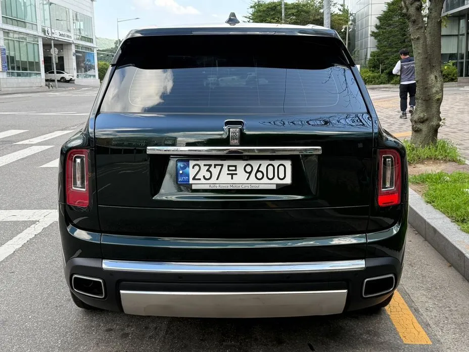 Rolls-Royce Cullinan 2023 из KR, фото 9