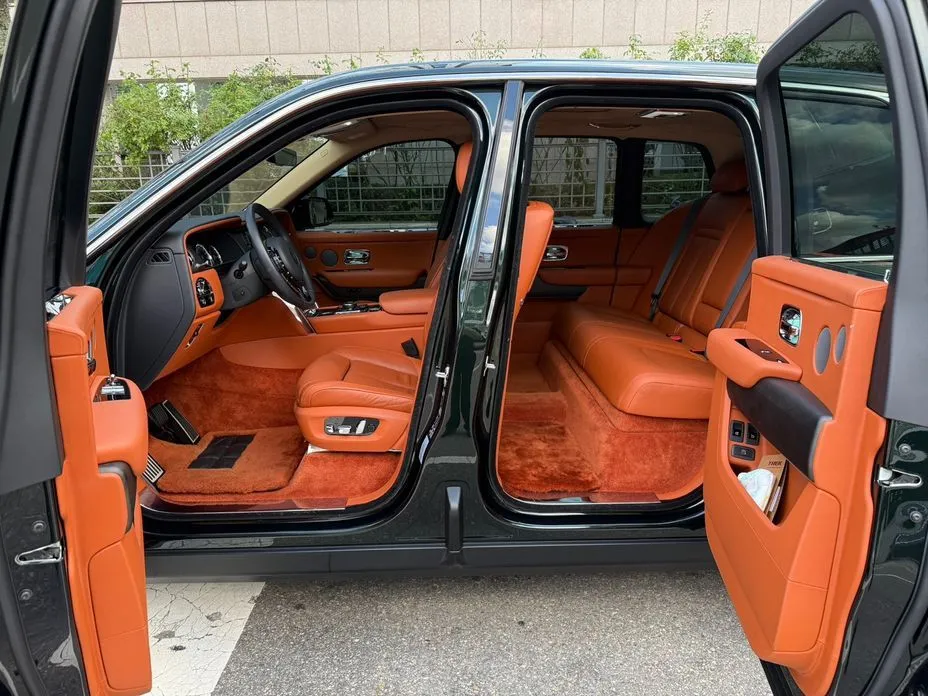 Rolls-Royce Cullinan 2023 из KR, фото 3