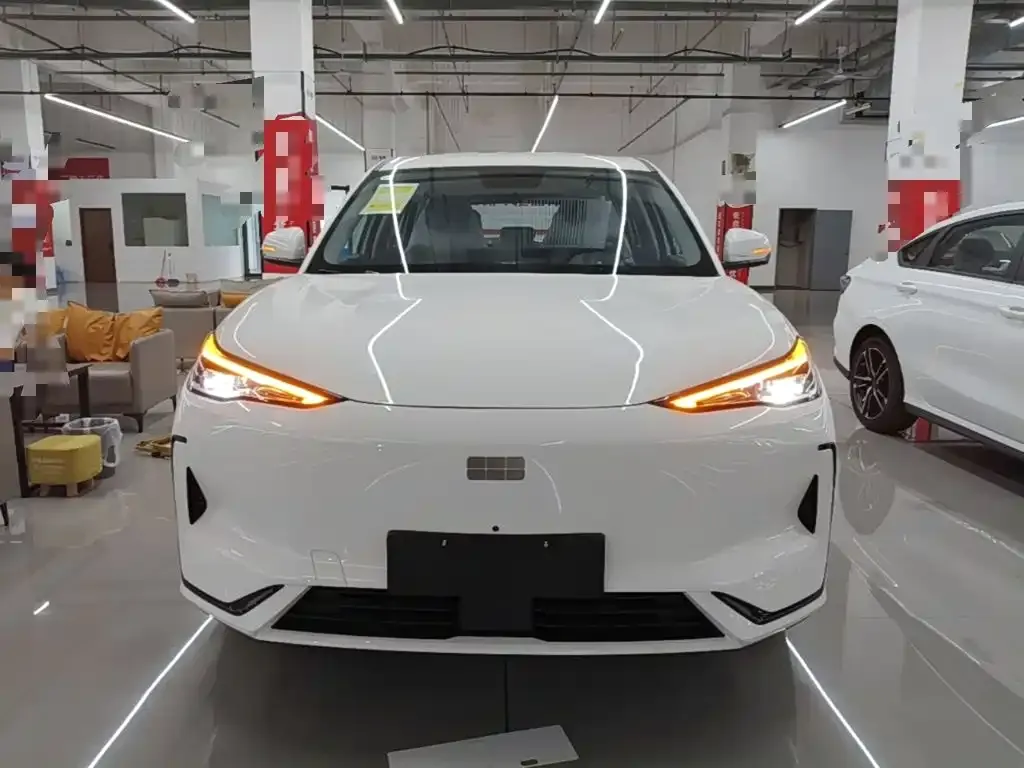 Geely Galaxy E5 — фото 10