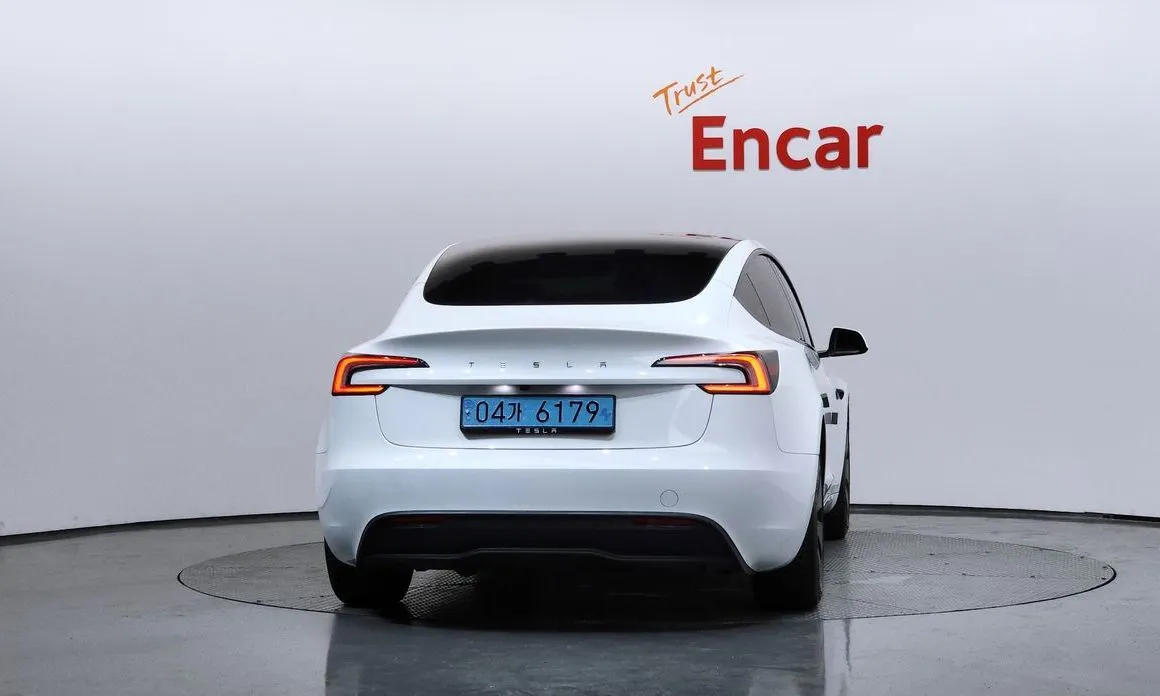 Tesla Model 3 — фото 2
