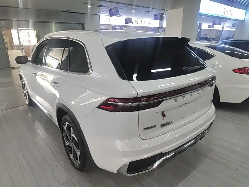 Geely Xingyue L — фото 3