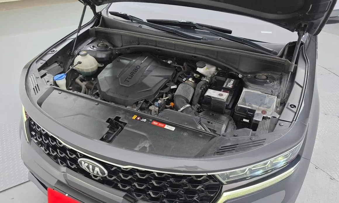 Kia Sorento — фото 8