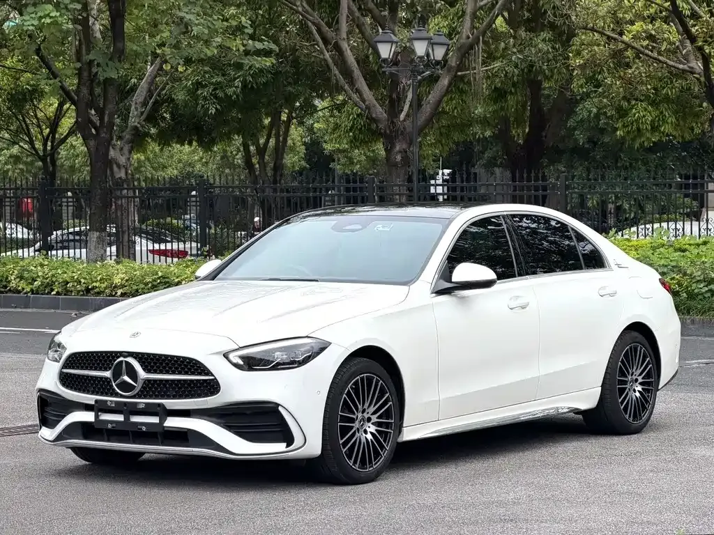 Mercedes-Benz C-Class — фото 1