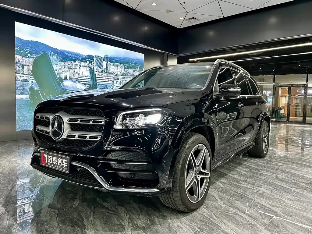 Mercedes-Benz GLS — фото 1