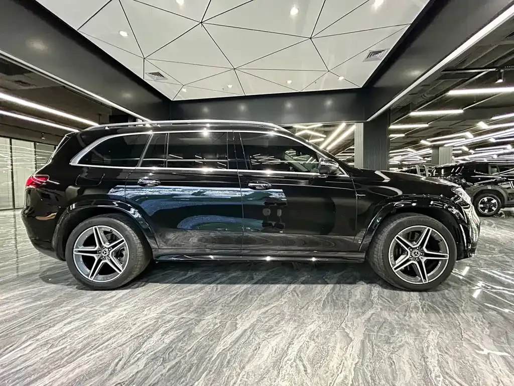 Mercedes-Benz GLS — фото 7