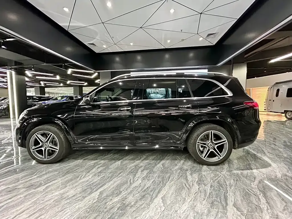 Mercedes-Benz GLS — фото 10