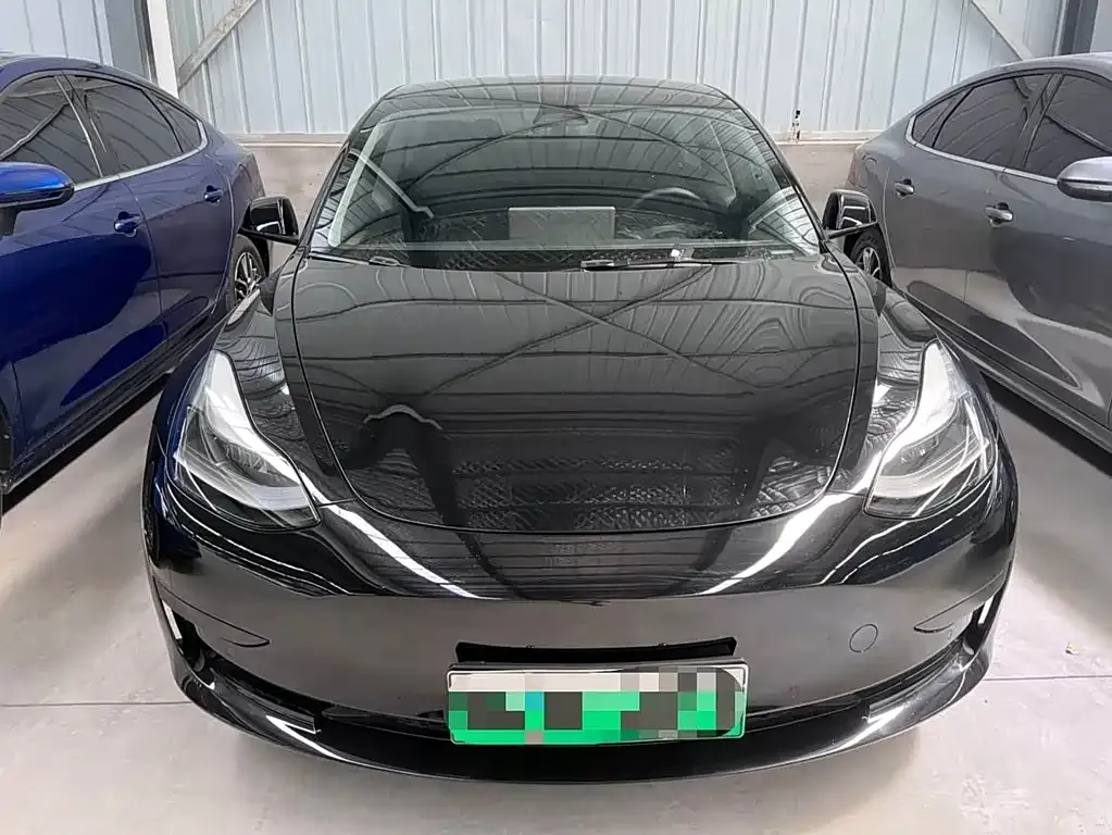 Tesla Model 3 — фото 8