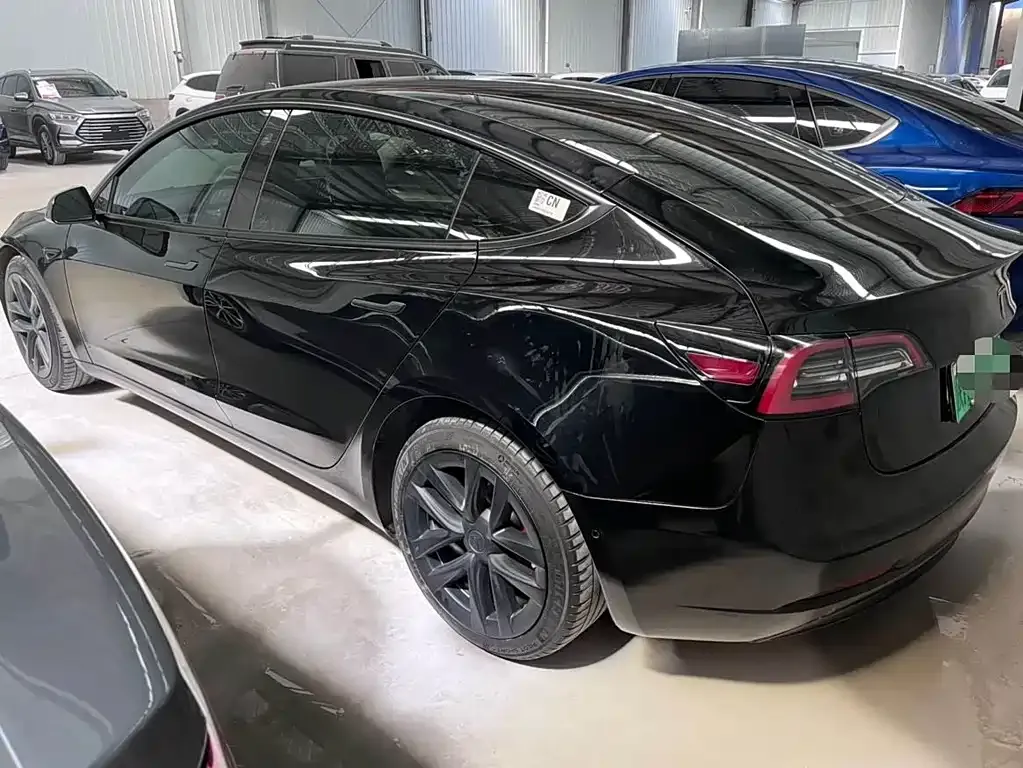 Tesla Model 3 — фото 6