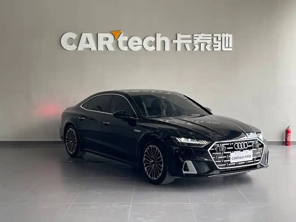 Audi A7L — фото 5