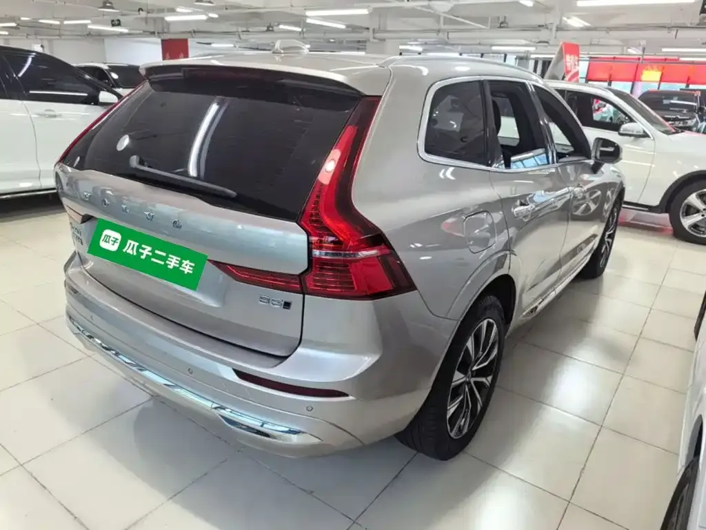 Volvo XC60 — фото 4