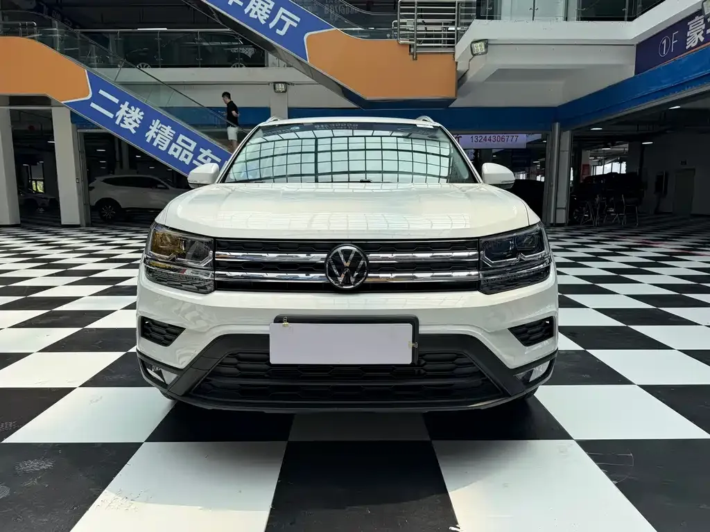 Volkswagen Tharu — фото 5