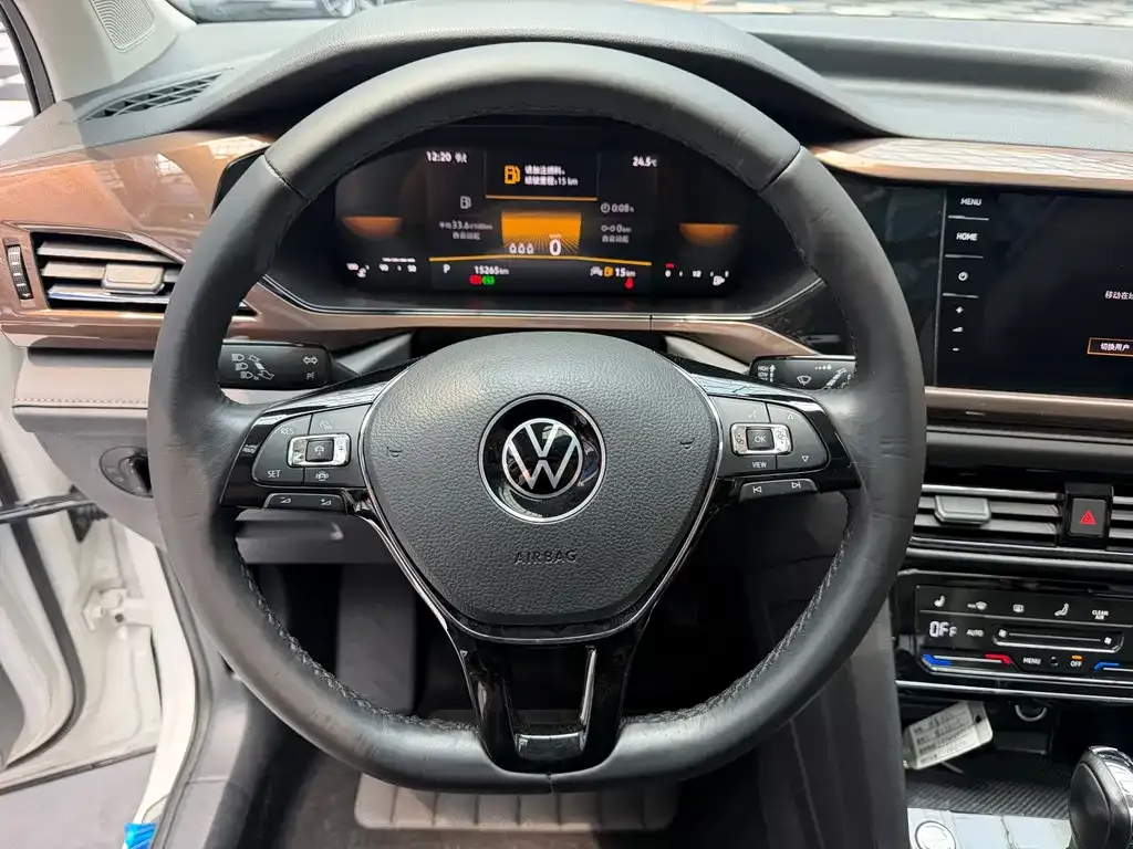 Volkswagen Tharu — фото 6