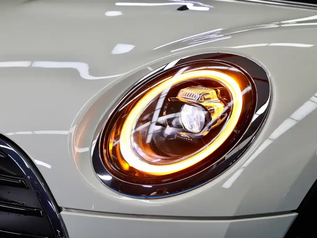 MINI Clubman — фото 9