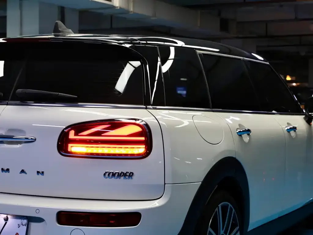 MINI Clubman — фото 4