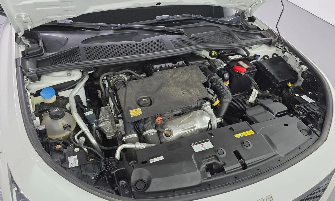Peugeot 308 2023 из KR, фото 10
