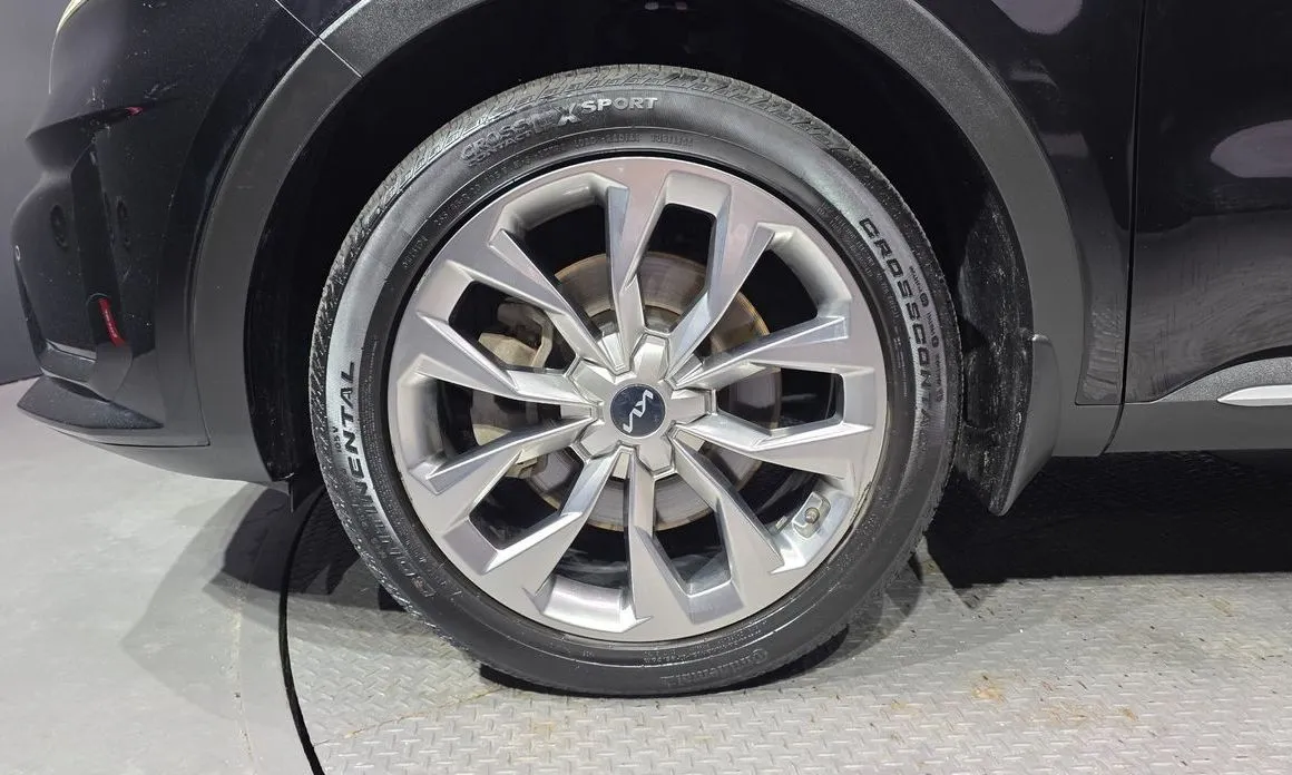 Kia Sorento — фото 7