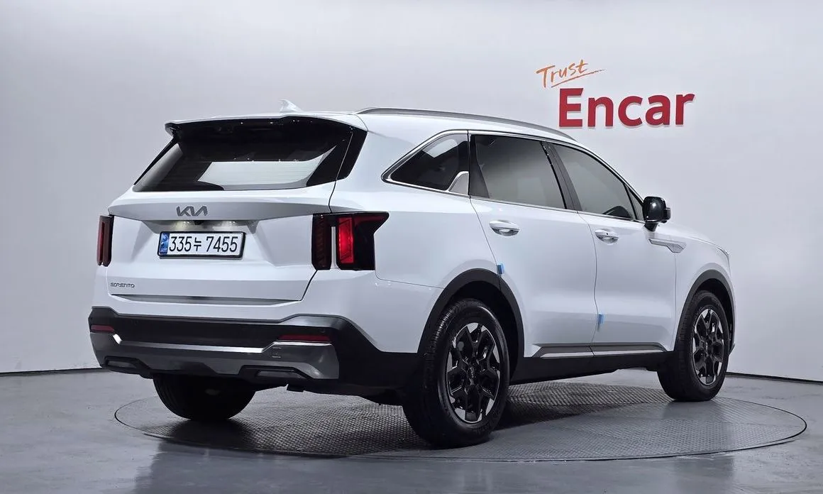 Kia Sorento — фото 8