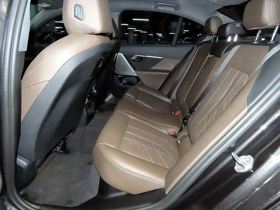 BMW 5-Series 2024 из KR, фото 6