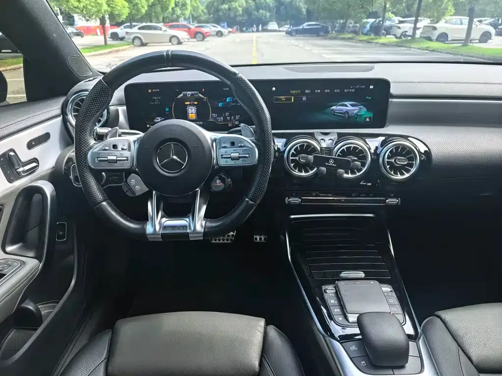Mercedes-Benz CLA AMG — фото 5