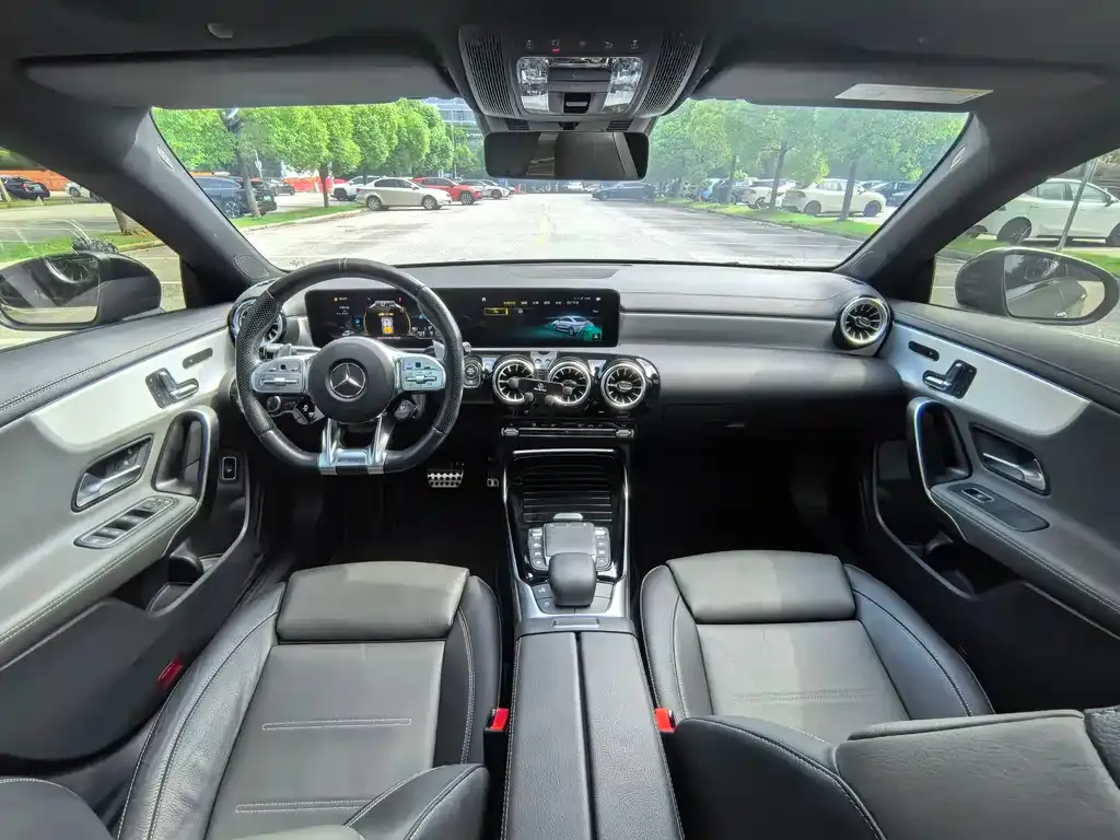 Mercedes-Benz CLA AMG — фото 7