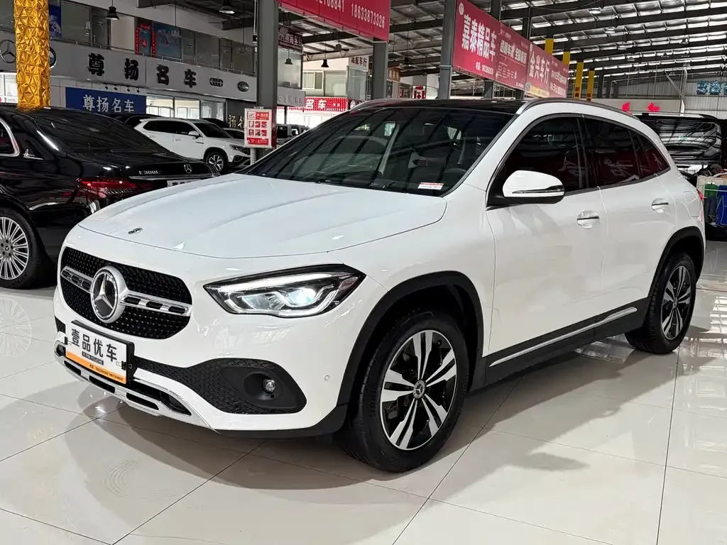 Mercedes-Benz GLA — фото 1