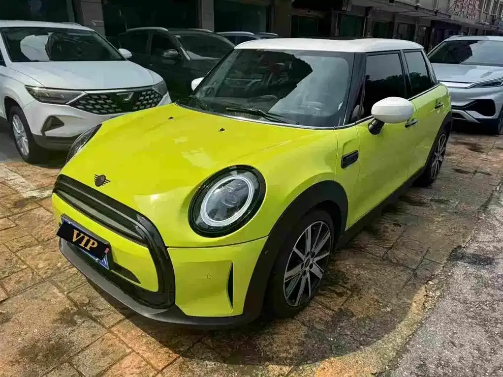 MINI Cooper (3-door) — фото 1