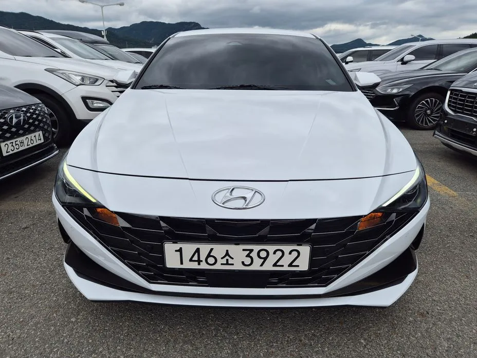 Hyundai AVANTE — фото 1