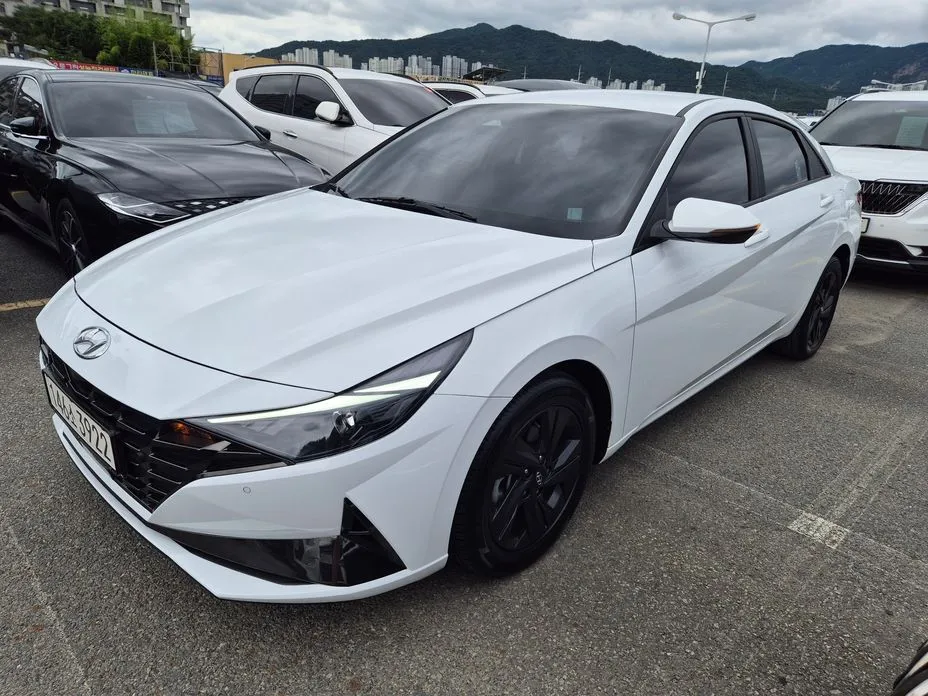 Hyundai AVANTE — фото 8