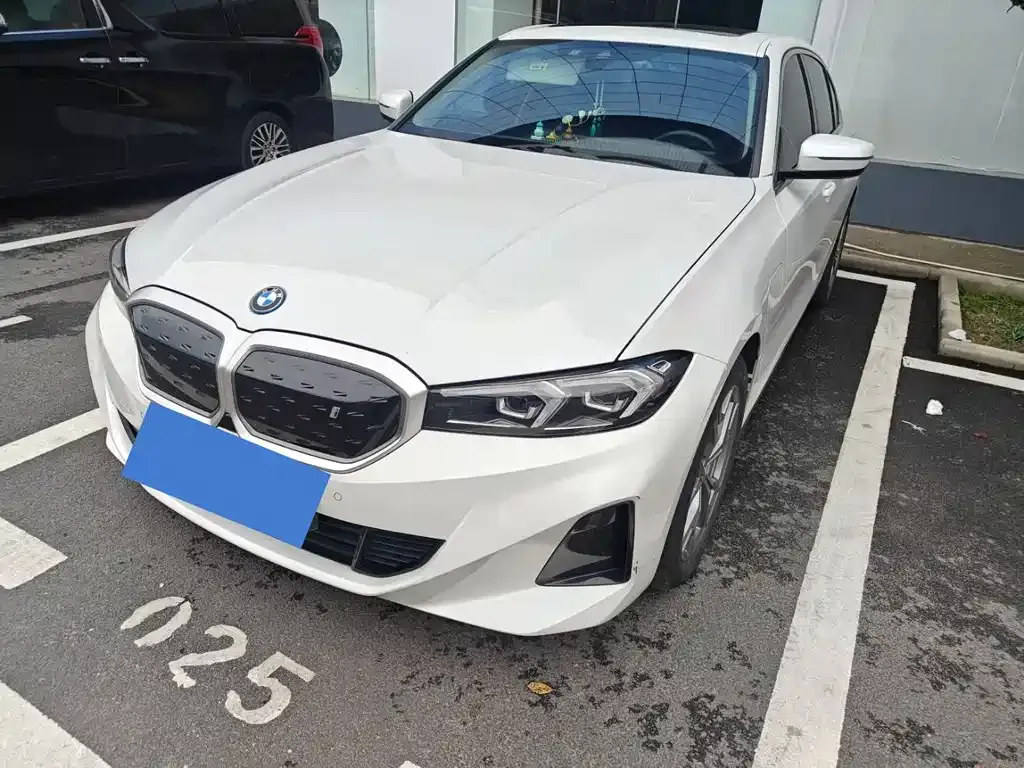 BMW i3 — фото 1