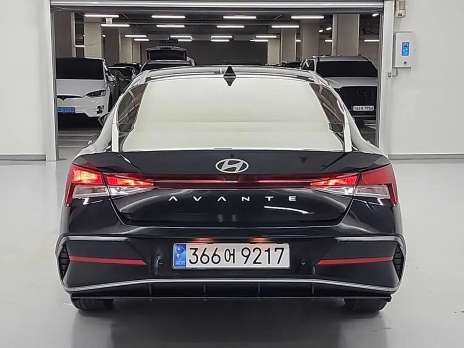 Hyundai AVANTE — фото 3