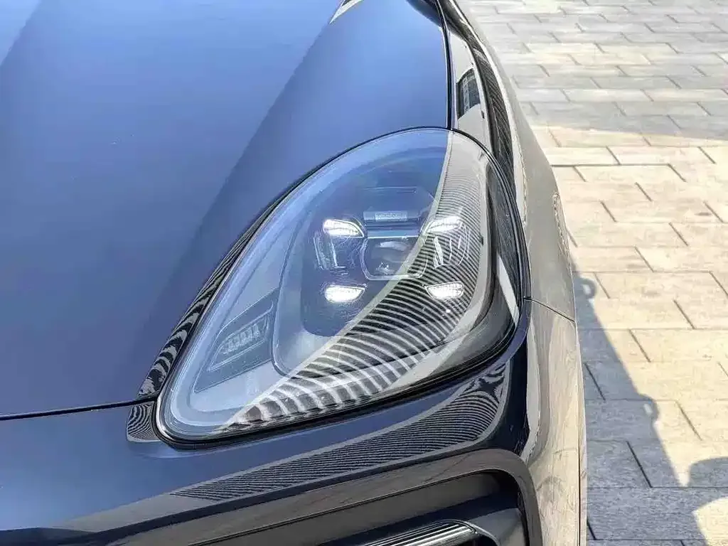 Porsche Cayenne Hybrid — фото 8