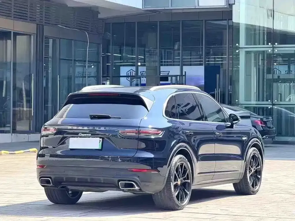 Porsche Cayenne Hybrid — фото 2