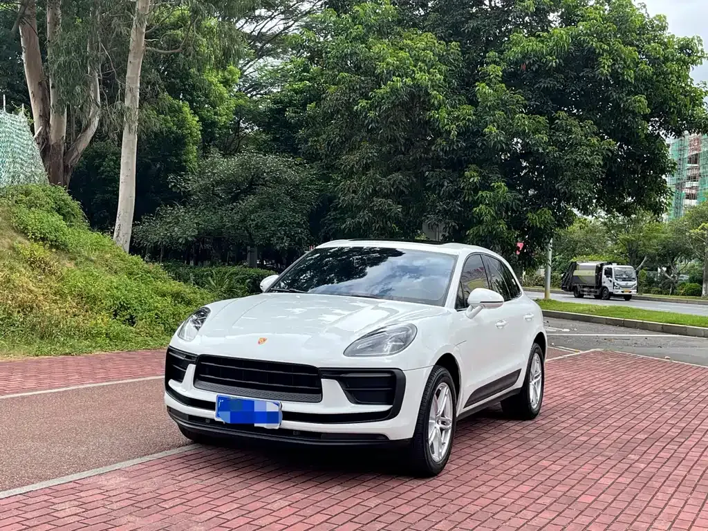 Porsche Macan — фото 1