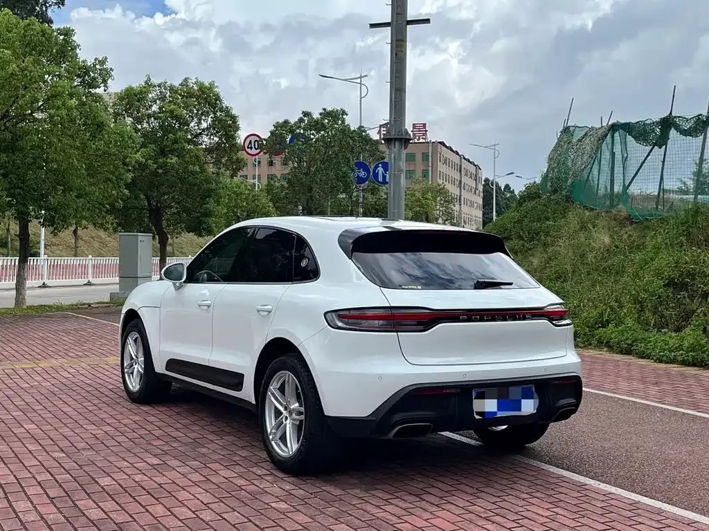 Porsche Macan — фото 8