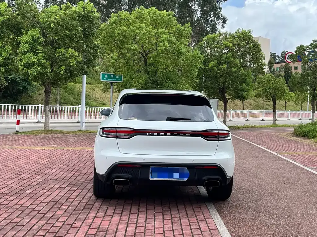 Porsche Macan — фото 10