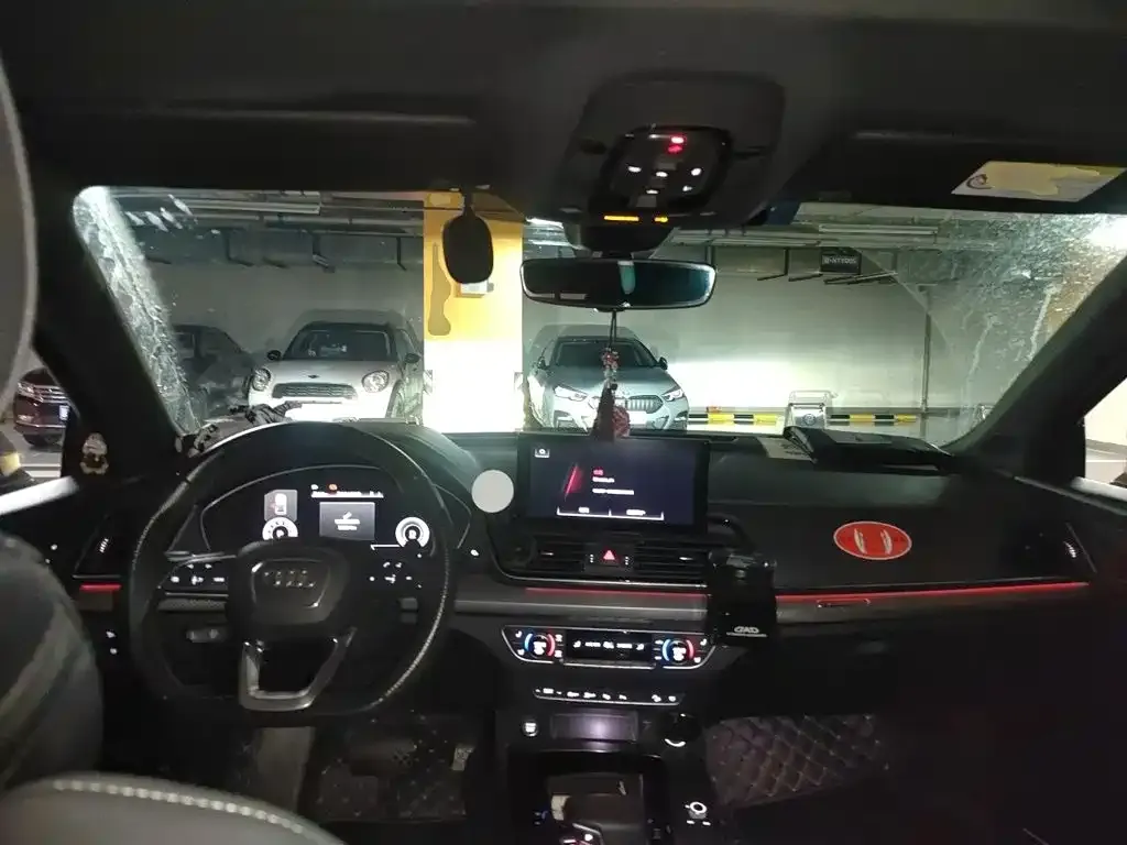 Audi Q5L Sportback — фото 9