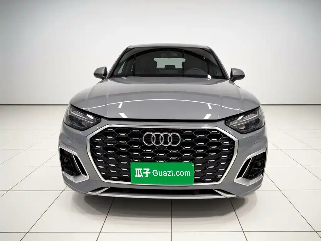 Audi Q5L Sportback — фото 5