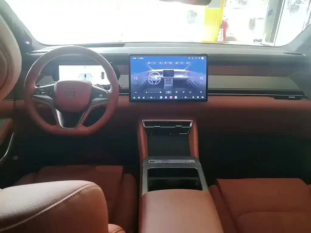 BYD Tang L — фото 3