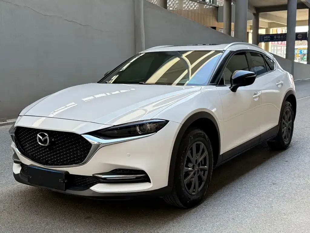 Mazda CX-4 — фото 1