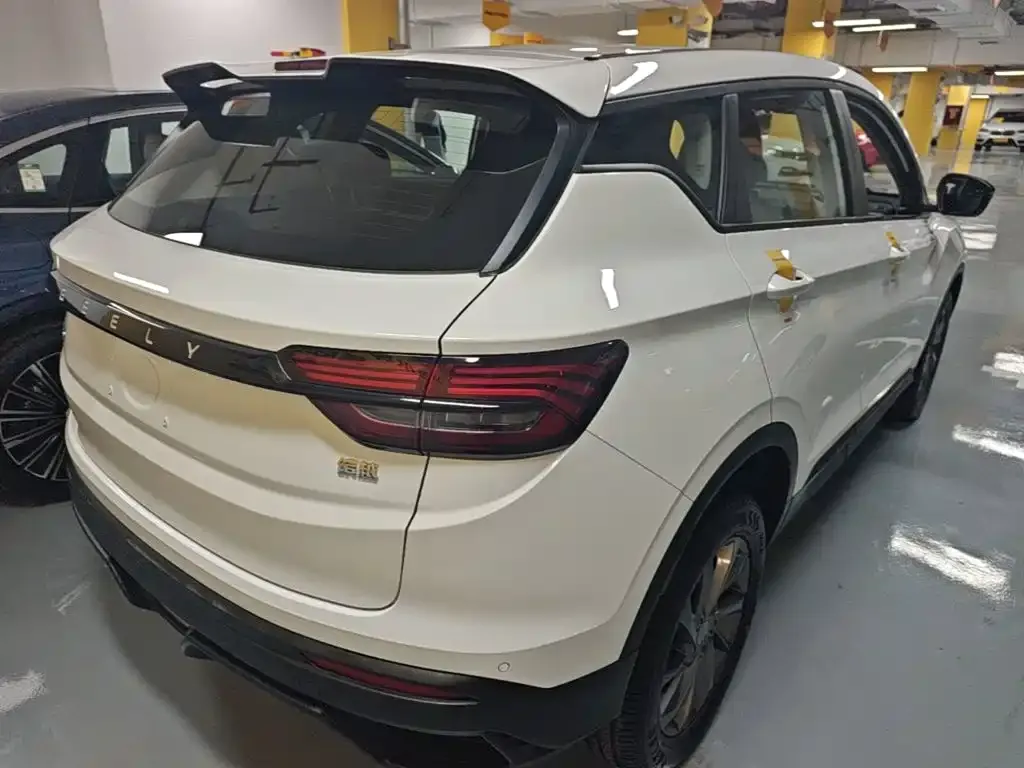 Geely Binyue — фото 10
