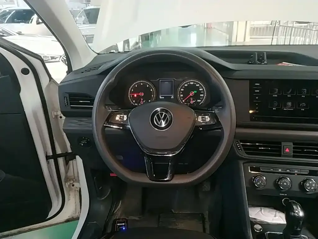 Volkswagen Tharu — фото 9