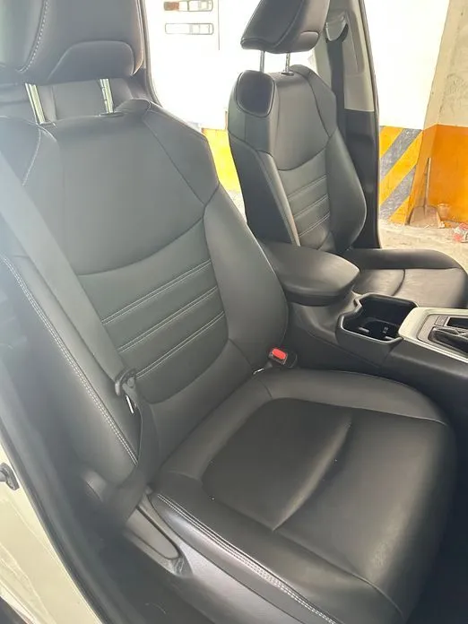 Toyota RAV4 — фото 2