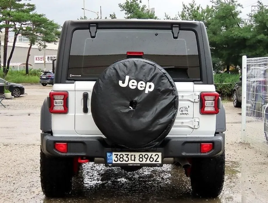 Jeep Wrangler — фото 2