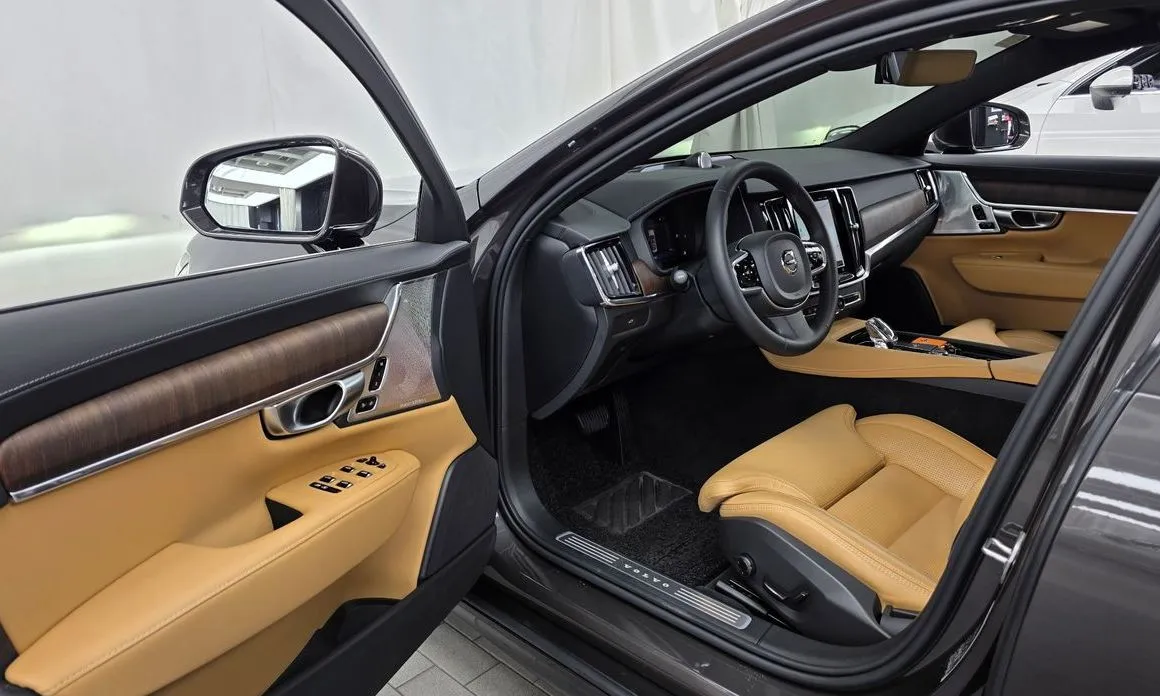 Volvo S90 2023 из KR, фото 6