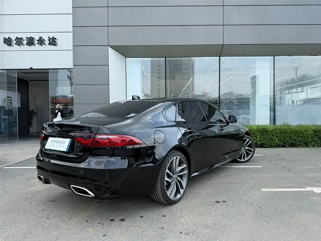 Jaguar XFL — фото 10