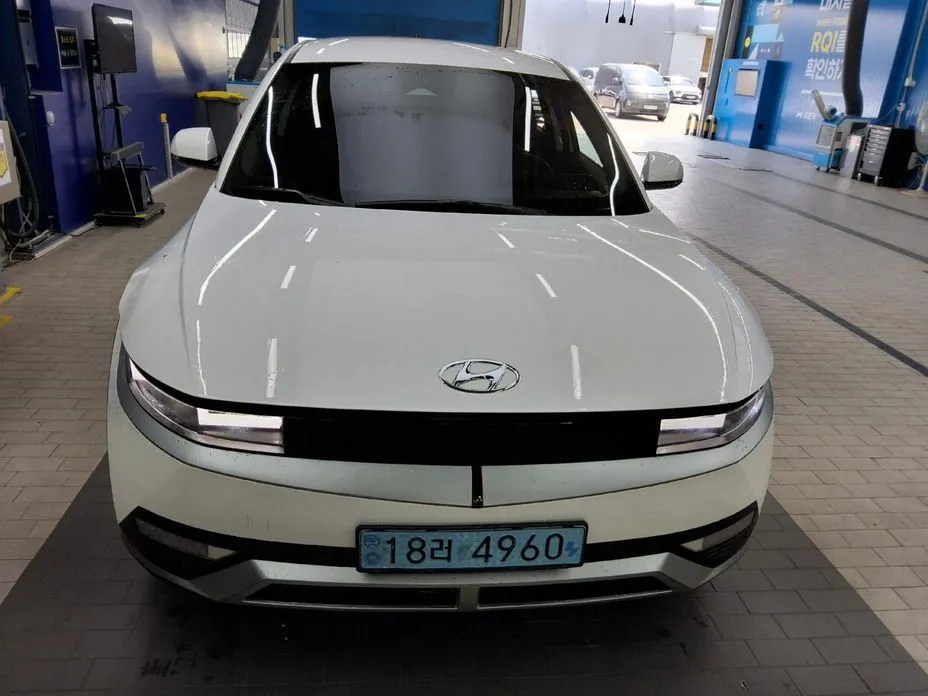Hyundai Ioniq5 — фото 1
