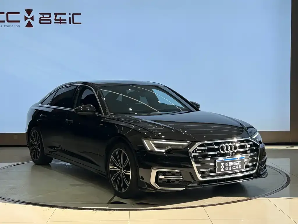 Audi A6L — фото 1