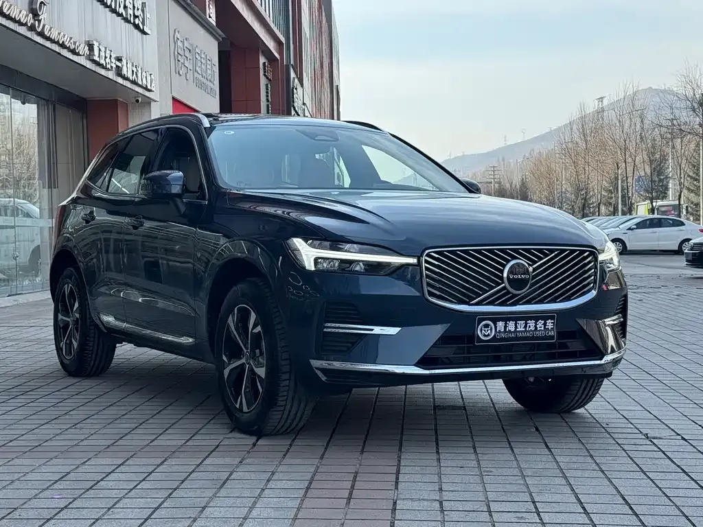 Volvo XC60 — фото 4