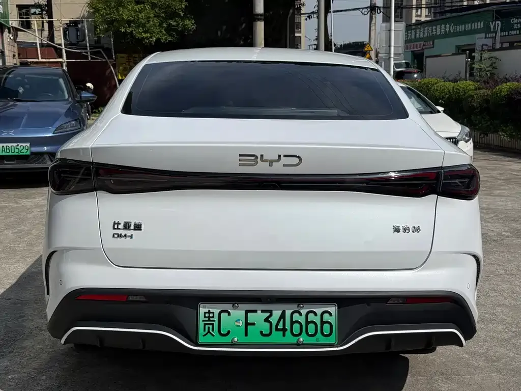 BYD Seal 06 — фото 10