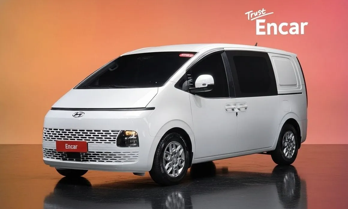 Hyundai Staria — фото 1